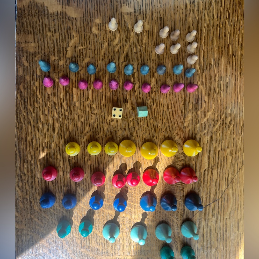 Vintage Game Sorry Wooden Game Pieces - One Lot - Picture 4 of 7
